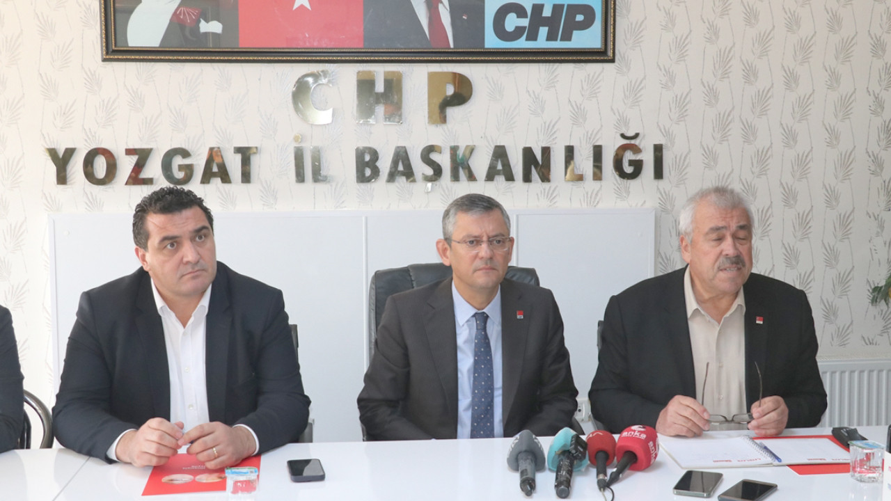 CHP li Özel den emekliye 5 bin lira ikramiye kararına tepki Şaka gibi