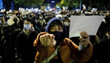 Çin'de giderek alevlenen protestolardan görüntüler