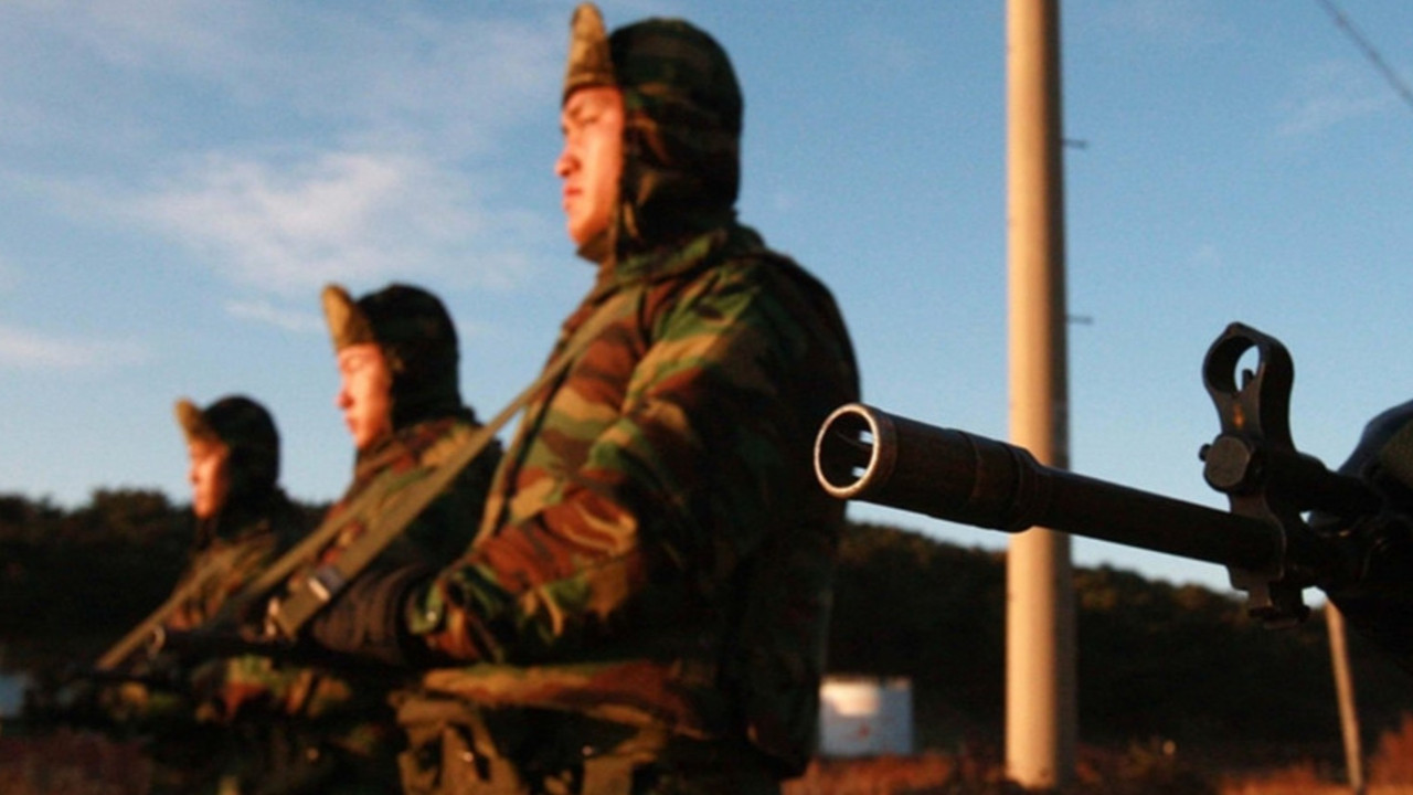 Ukrayna'da savaşan Kuzey Kore askerleri geri döndü: Kim Jong Un ülkesinin en yüksek madalyası ile onurlandırdı (via @nytimes)