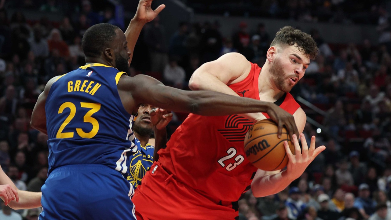 Stephen Curry maçın en skorer ismi oldu: NBA'de Blazers, Warriors'ı mağlup etti