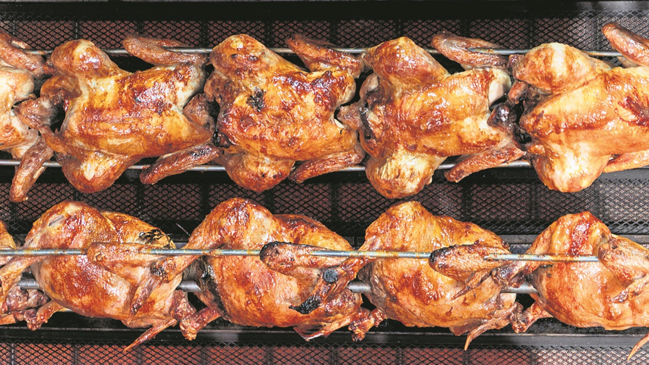 Tavuk İhracatını Durduran Ticaret Bakanlığı: Ramazan Öncesi Fiyat Artışı Çözümü