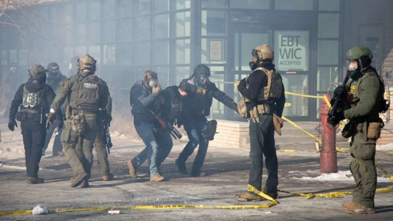 ICE için yeni yönerge yayınlandı: Operasyonlar hedef odaklı olacak, 'kışkırtıcı' kişilerle iletişim kurulmayacak