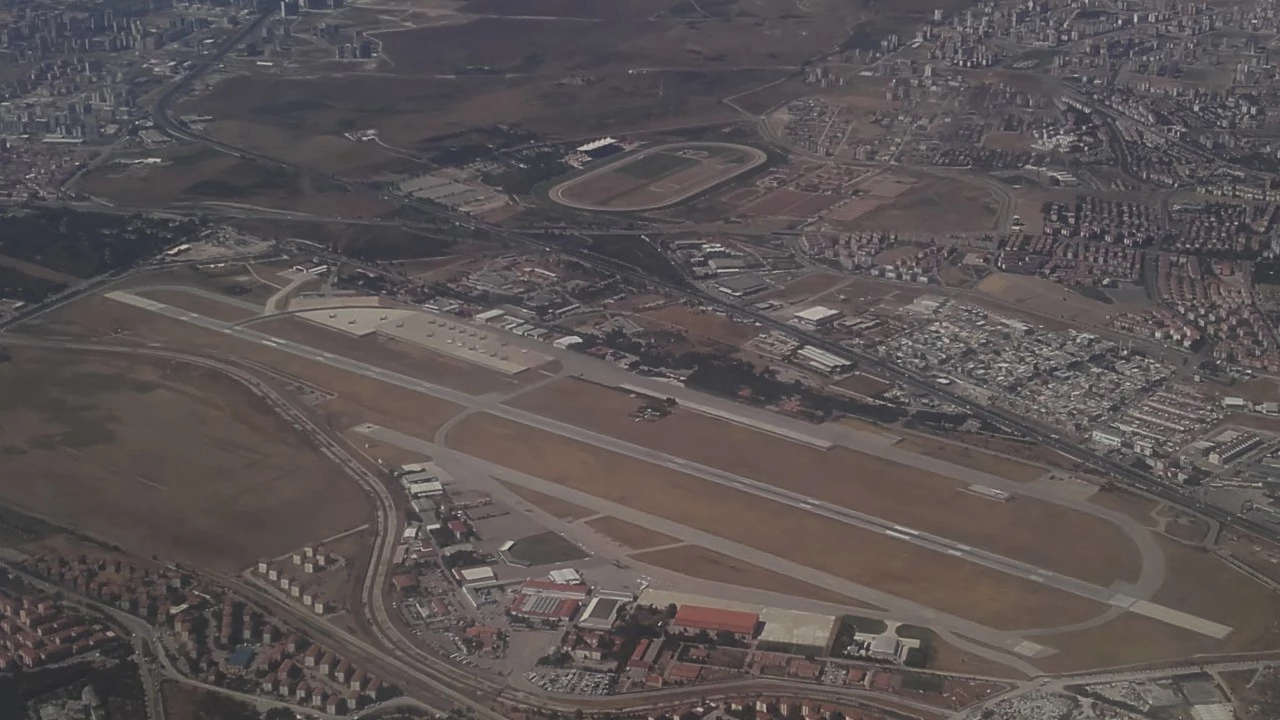 Etimesgut Havaalanı, NATO Zirvesi Gerekçesiyle Sivil Kullanıma Açıldı