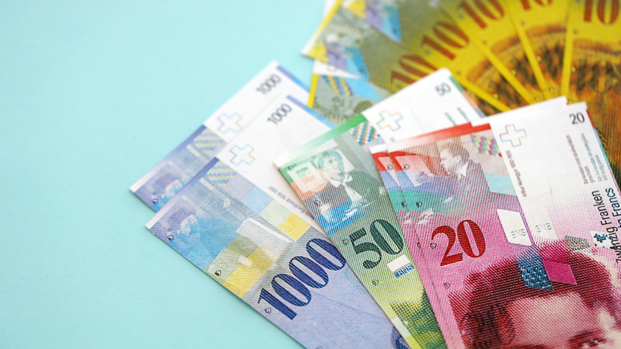 İsviçre Frangı, Dolar Üzerine Yeni Rekorlar Kuran Para Birimi