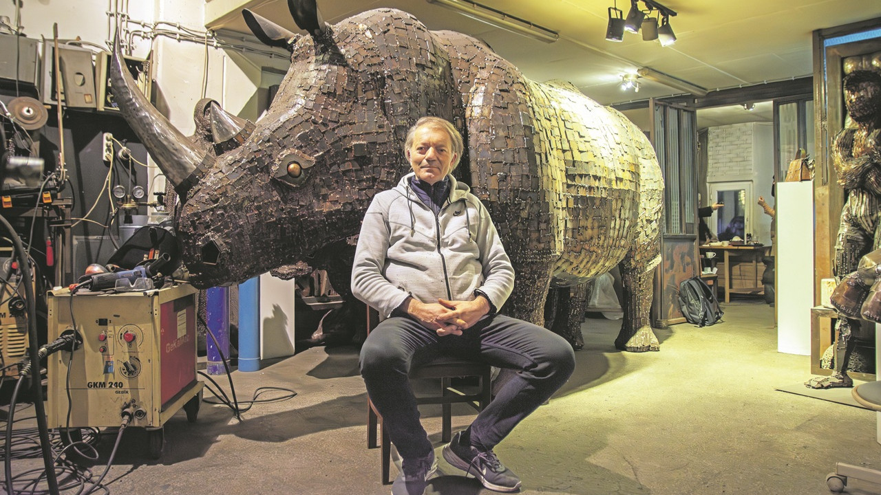 Oto Tamir Atölyeleriyle Heykeltıraşların Çekiç Sesleri: Birbirine Karışan Sanayi ve Sanat