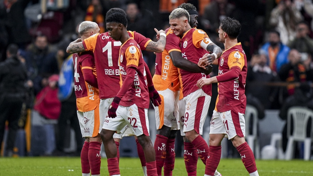 Galatasaray 4-0 Kayserispor Mağlubiyeti - Süper Lig Zirvesinde Puan Farkı