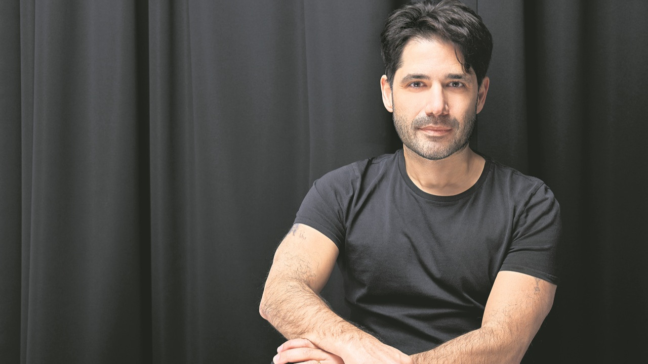 Doğu Yücel'in 'Trol': Korkak ünlü ile sanal zorbanın hikayesi