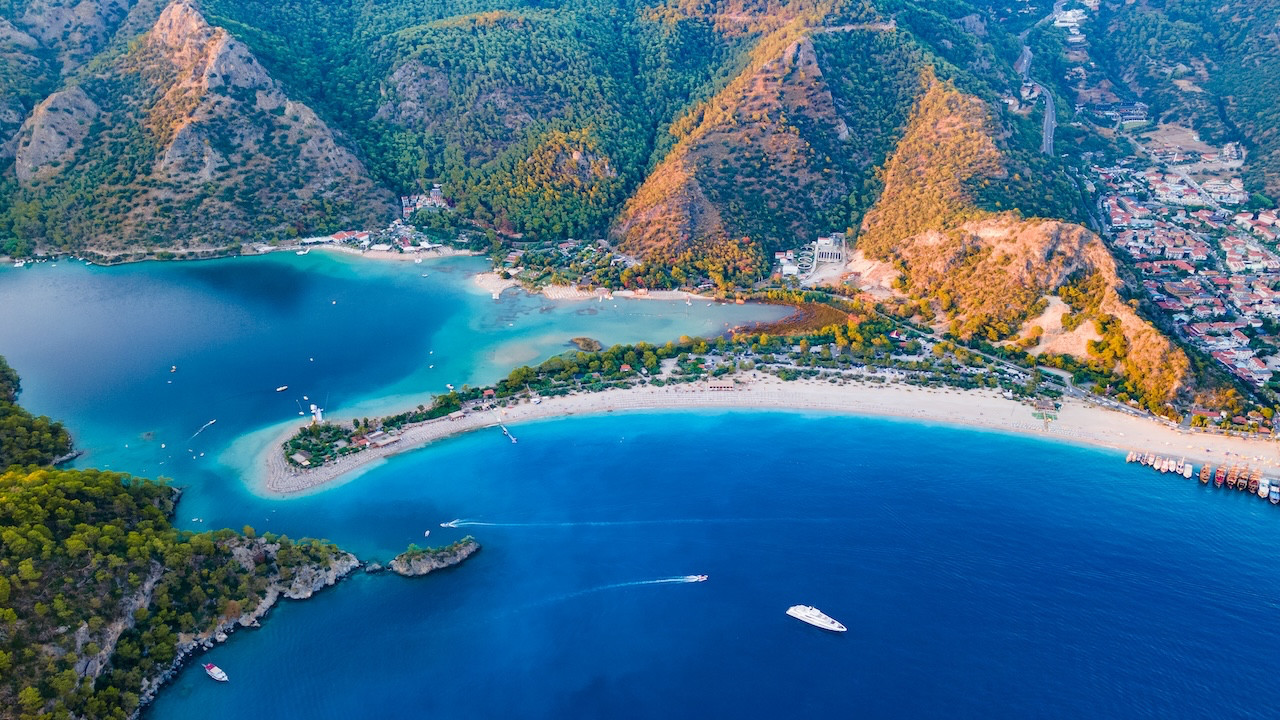 Türkiye'den bir yer de listede: 

Forbes'tan en iyi yüzme destinasyonları listesi