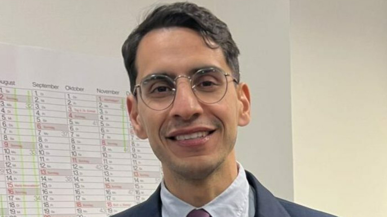 Almanya’nın Kitzingen kentinin belediye başkanlığını Enis Tiz kazandı