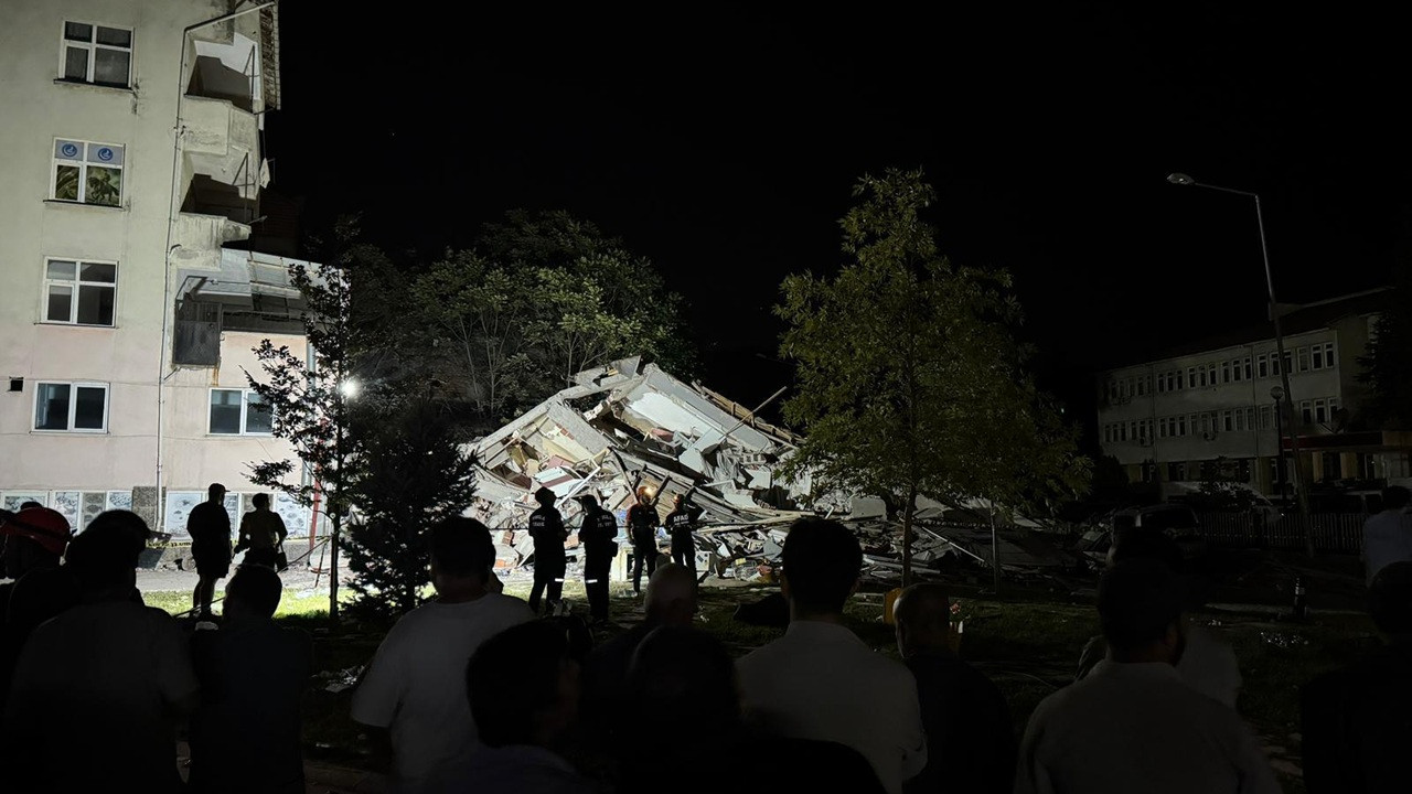 Sındırgı'ya 'deprem fırtınası dindi' müjdesi: Prof. Sözbilir iki yeni noktaya dikkat çekti