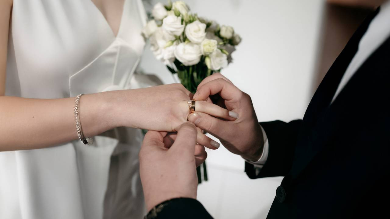 CNN International:

Evlenmek kanser riskini düşürüyor