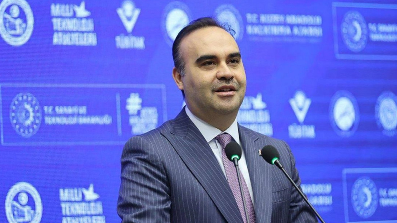 Bakan Kacır: Askeri İHA pazarının üçte ikisi Türk firmalarının elinde