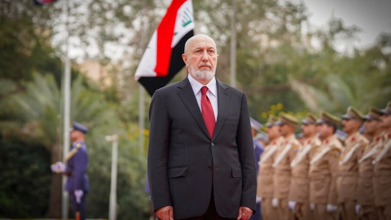 Irak’ın yeni Cumhurbaşkanı Amedi görevini resmen devraldı