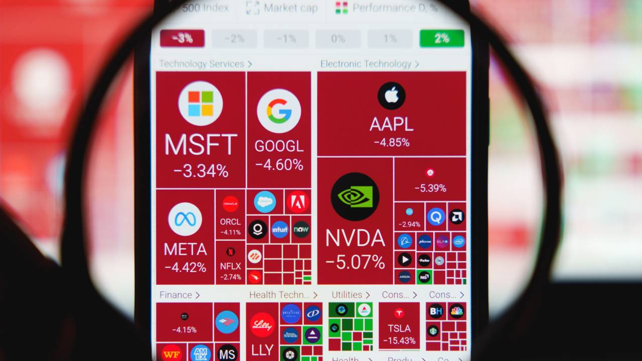 Wall Street Journal piyasalardaki dalgalanmayı inceledi:

Tek bir paylaşımın milyarlarca doları altüst ettiği dönem