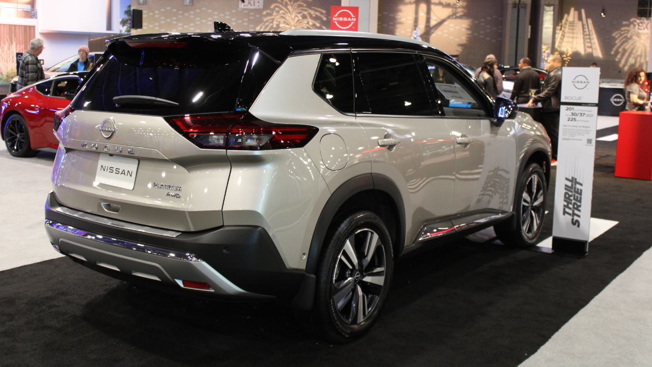 Nissan sahneye iki sürprizle çıkıyor: Bir model geri geliyor, bir model yepyeni bir döneme giriyor