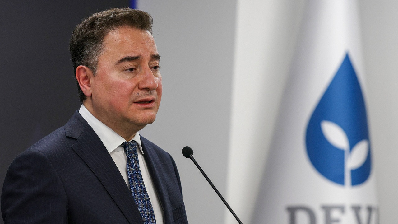 Ali Babacan'dan 'ittifak' yanıtı: Siyasette 'asla' dememek lazım ama Erdoğan’da değişimin zerresini görmüyoruz