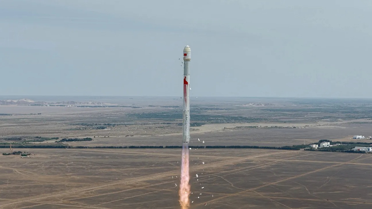 Dünyanın metanla çalışan ilk roketi: Çinli LandSpace, 'Cuçüe-2'nin yeni versiyonunu fırlattı
