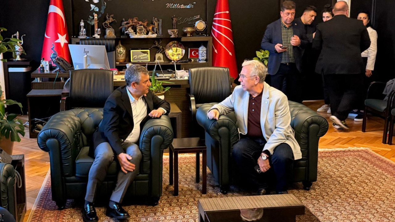 Özgür Özel'i Meclis'ta ziyaret eden Mansur Yavaş: Polisin 100 yıllık bir partiye bu şekilde girmesi hoş olmadı