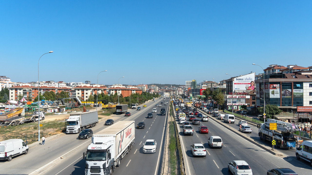 Yollarda bayram tatili yoğunluğu: Hangi yollarda trafik arttı, son durum ne?