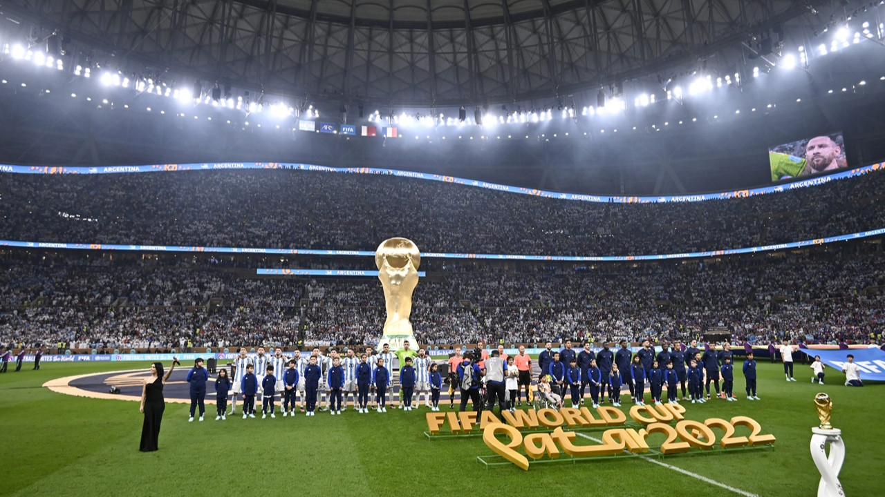 ⚽️ 2026 Dünya Kupası

FIFA'dan 'yeni seremoni' kararı: Yedek futbolcular da çıkacak