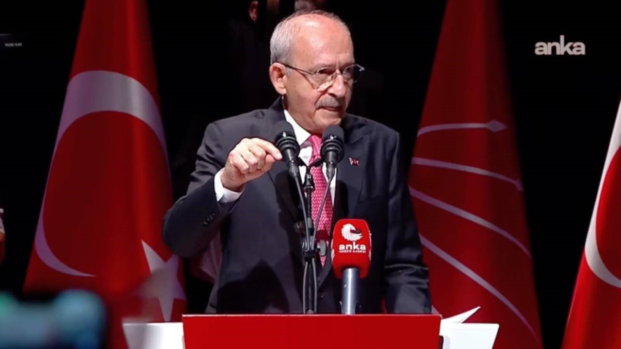 Kemal Kılıçdaroğlu:

Bana sarayın adamı diyorlar, koltuk der