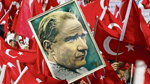 Cumhuriyet’in toplumu siyasetin önünde