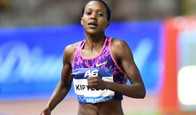 Kenyalı atlet Faith Kipyegon kadınlar 1500 metrede dünya rekoru kırdı