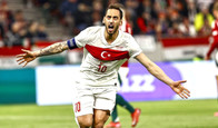 Hakan Çalhanoğlu A Milli Takım'da en golcü oyuncular listesinde 4'üncü sıraya yükseldi