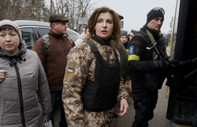 Ukraynalılar İrpin'den tahliye ediliyor