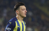 Kadro dışı bırakılan Mesut Özil'den paylaşım: Aslolan Fenerbahçe'dir