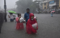 Hindistan ve Bangladeş'teki sel, heyelan ve fırtınalarda en az 57 kişi öldü