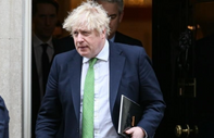 Boris Johnson'ın Covid-19'a rağmen katıldığı partiden fotoğraf basına sızdı