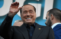 Berlusconi ‘Aşırı sağın  panzehri benim’ dedi