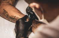 Kimyagerler dövme mürekkeplerinin sırlarını ortaya çıkarıyor