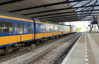 Hollanda'da demir yolu çalışanlarının yaptığı grev hayatı olumsuz etkiliyor