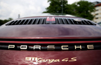 Porsche, Avrupa'nın en değerli otomobil üreticisi olarak Volkswagen'i geride bıraktı