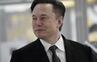 Elon Musk 'yanık saç' isimli parfüm çıkardı