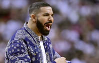 Barcelona, Real Madrid maçına ‘Drake 50’ yazan formalarla çıktı