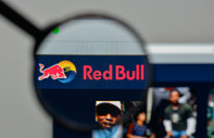 Red Bull, Dietrich Mateschitz'in ölümünün ardından yönetimi bölüyor