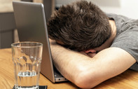 Çalışırken uykulu oluyorsanız sosyal jet lag yaşıyor olabilirsiniz