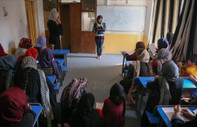 Afganistan'da kızların üniversitedeki eğitimlerine ara verildi