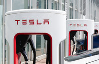 Bloomberg'ten Tesla analizi: Analistler olumlu, yatırımcılar şüpheli