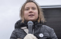 Alman polisi, İsveçli çevre aktivisti Greta Thunberg'i linyit köyü çevresinden uzaklaştırdı