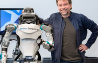 Boston Dynamics'in insansı robotu Atlas yeni paylaşılan videoda şantiyede çalıştı