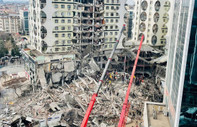 Son deprem Galeria İş Merkezi'ni bir kere daha vurdu