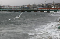 Hatay İskenderun'da depremin ardından deniz seviyesi yükseldi