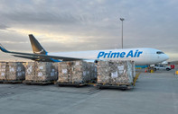 Amazon uçaklarıyla Türkiye’ye ek yardım malzemeleri ulaştırdı