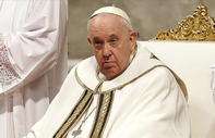 Papa Françesko: Rahiplerin evlenmesinde çelişki yok, bekarlık geçici bir emirdir