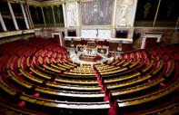 Fransa'da muhalefet, hükümete karşı gensoru önergesi verdi
