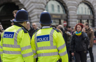 Londra polis teşkilatı hakkında rapor: Kurumsal olarak ırkçı ve kadın düşmanı